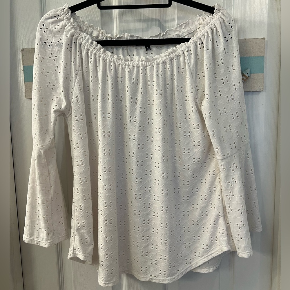 Ava & Grace White Eyelet Off-Shoulder Top Sz L
